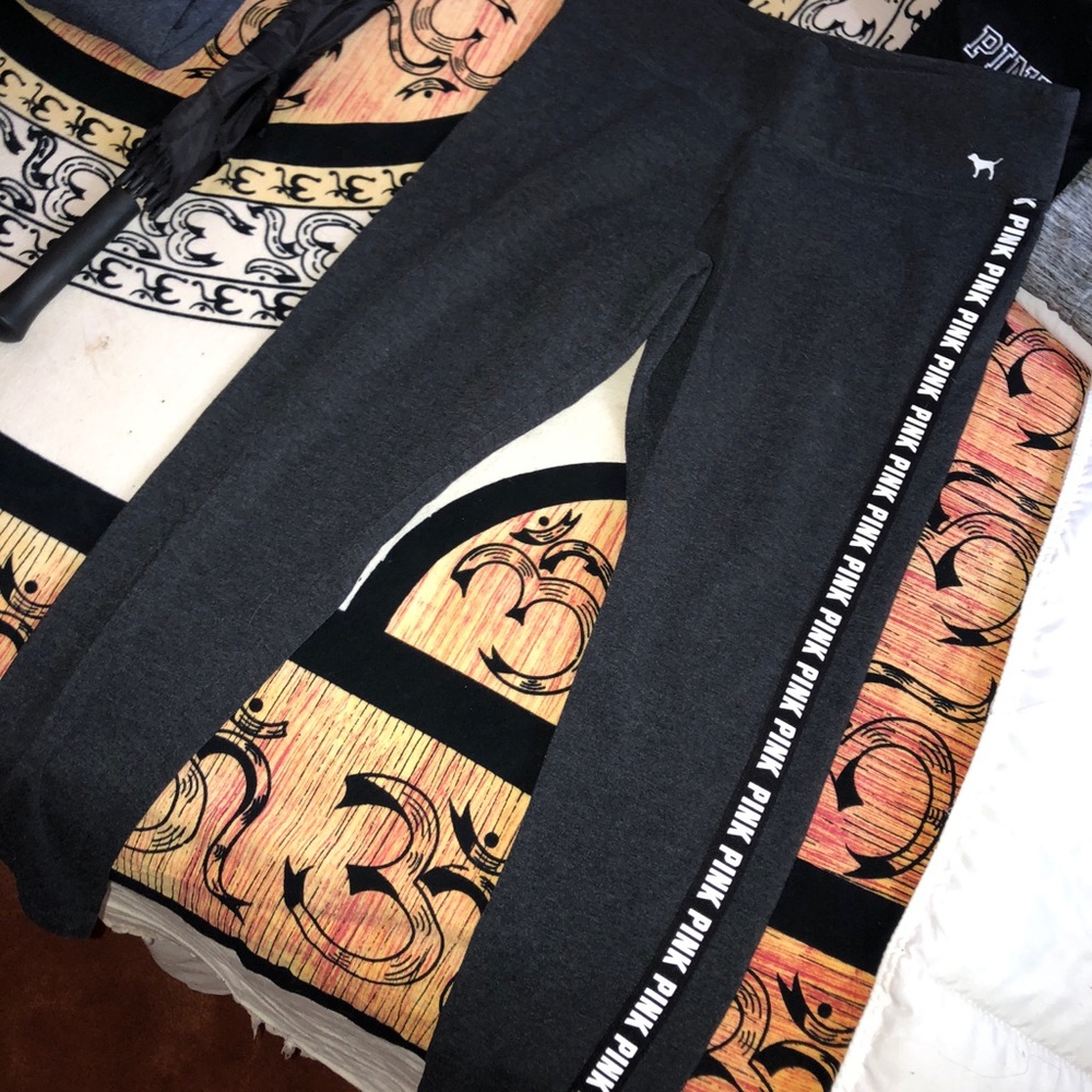 PINK Victoria’s Secret Cotton Logo Yoga Legging